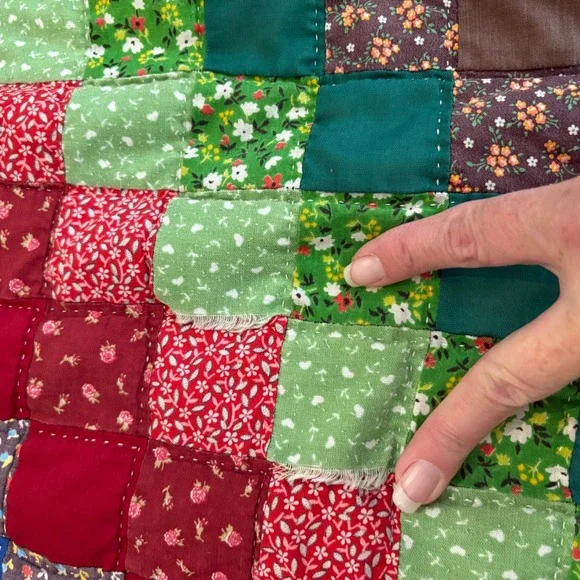 Vtg Patchwork Quilt Handmade Trip Around the World Full/Queen Cottage 100x85 - Picture 10 of 16